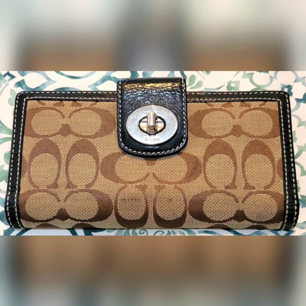 Coach wallet